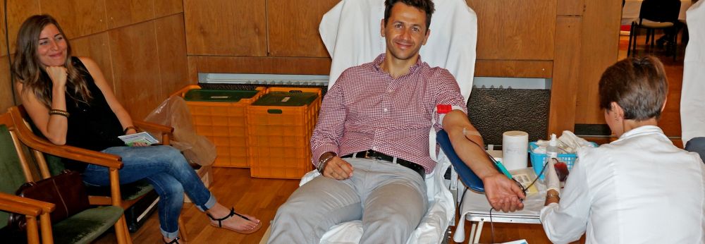 Vérét adta Kozmann György Vérét adta Kozmann György