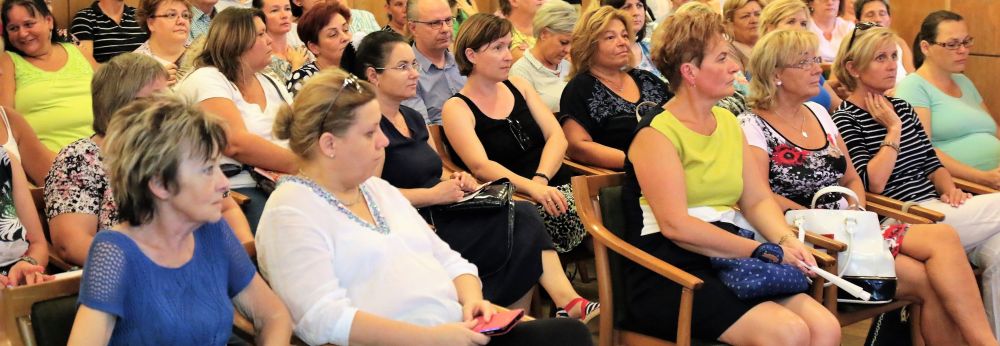 A helyi köznevelés új fejezete kezdődik Pakson A helyi köznevelés új fejezete kezdődik Pakson