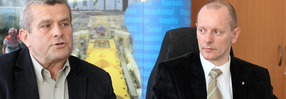 nis forrsokat csoportostanak t Tolnban