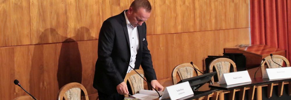 Elhrult minden akadly a polgrmesteri eskttel ell