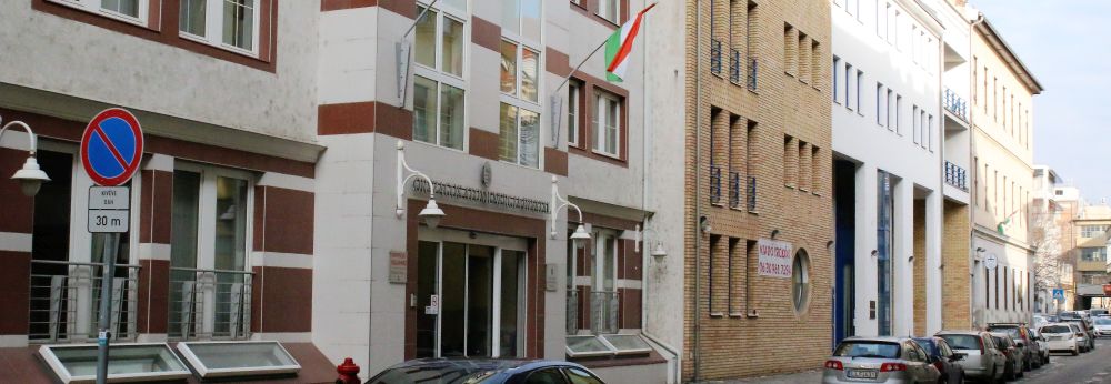 Kormnyhatrozat a hatodik Nemzeti Jelentsrl