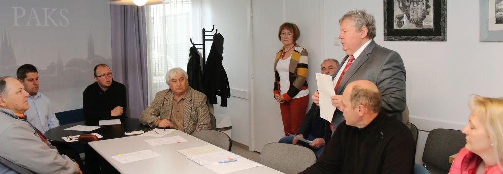 nkormnyzat – vlaszts - eskttel