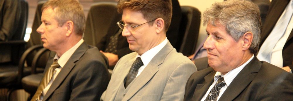 Gazdasgos s biztonsgos blokkokat ptnk Pakson