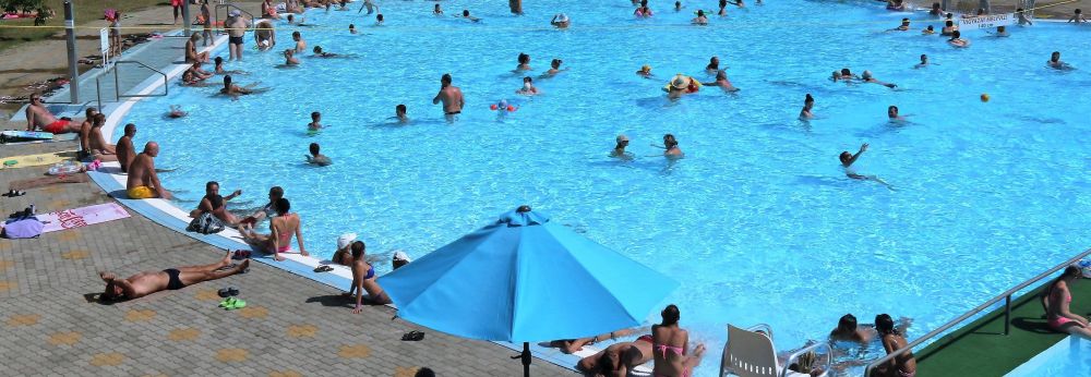 Szezonnyitsra kszlnek az rgemezei Strandon