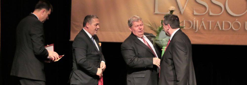 Lussonium Díj, dr. Blazsek Balázs elismerése Lussonium Díj, dr. Blazsek Balázs elismerése