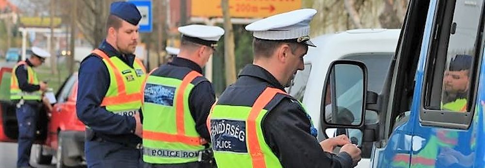 A rendőrség továbbra sem kéri a műszaki vizsgálati bizonyítványt A rendőrség továbbra sem kéri a műszaki vizsgálati bizonyítványt