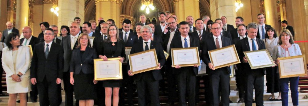 Csaldbart intzkedsekrt kapott elismerst Paks 
