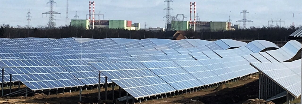 Paks nemcsak atomváros, hanem napelemek városa is Paks nemcsak atomváros, hanem napelemek városa is