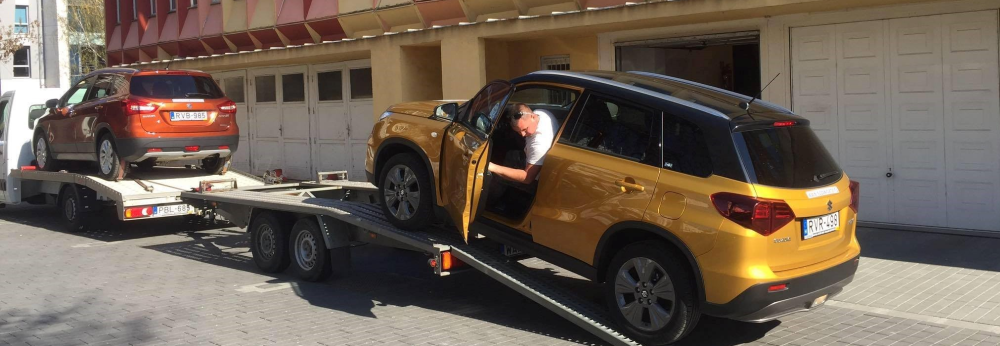 Autóval segít egy paksi vállakozás Autóval segít egy paksi vállakozás
