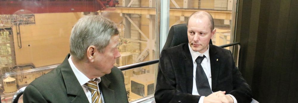 Orszggylsi kpviseli ltogats az atomermben