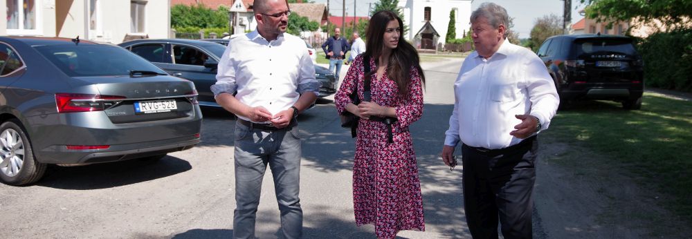 Falvak tmogatsa Tolnban