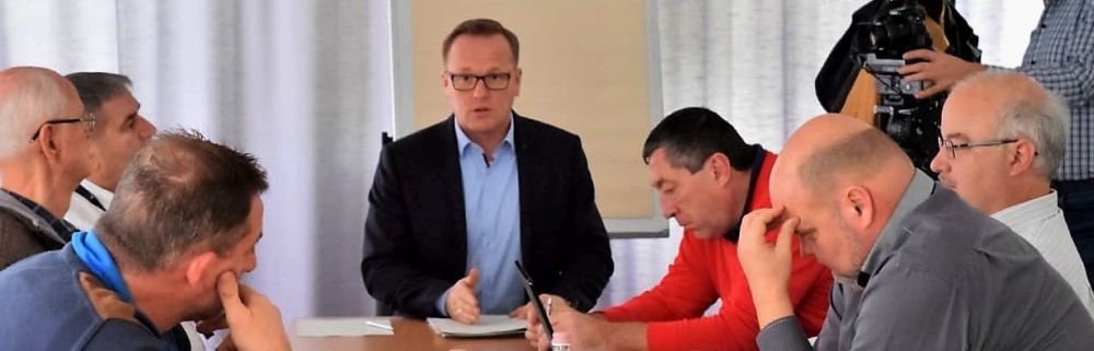 Karcsony utn sszelt a kpvisel-testlet 
